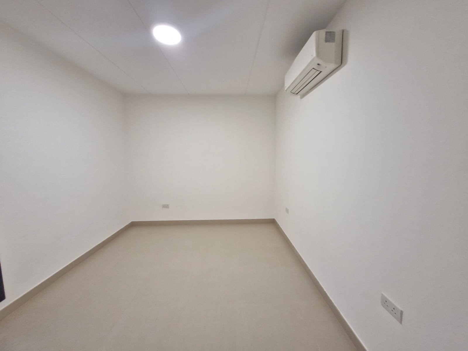 🏡 *Luxury Villa in Sedra – Roshn*   ✨ 300 m² Modern Villa | Elegance Meets Functionality     